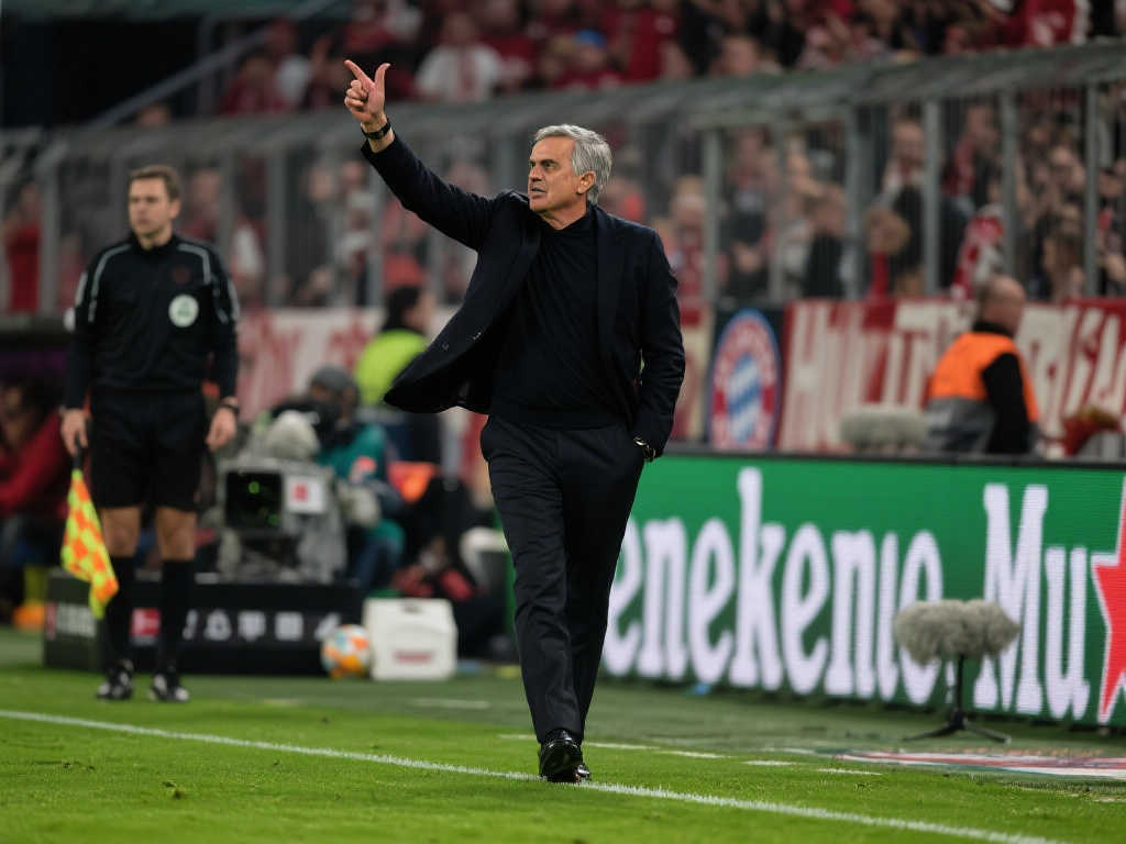 绿茵好莱坞的新篇章？德媒爆料：穆里尼奥苦学德语，瞄准拜仁帅位！